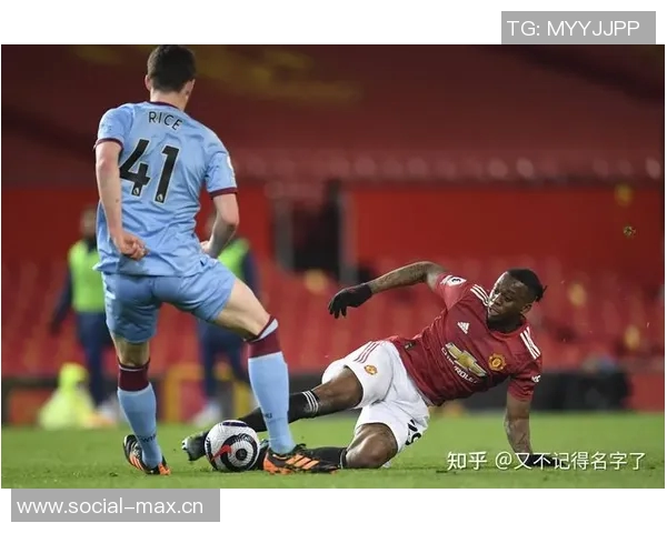 英超直播:曼联vs曼城大战在即,谁将笑到最后? 英超直播:曼联vs曼城大战在即,谁将笑到最后?